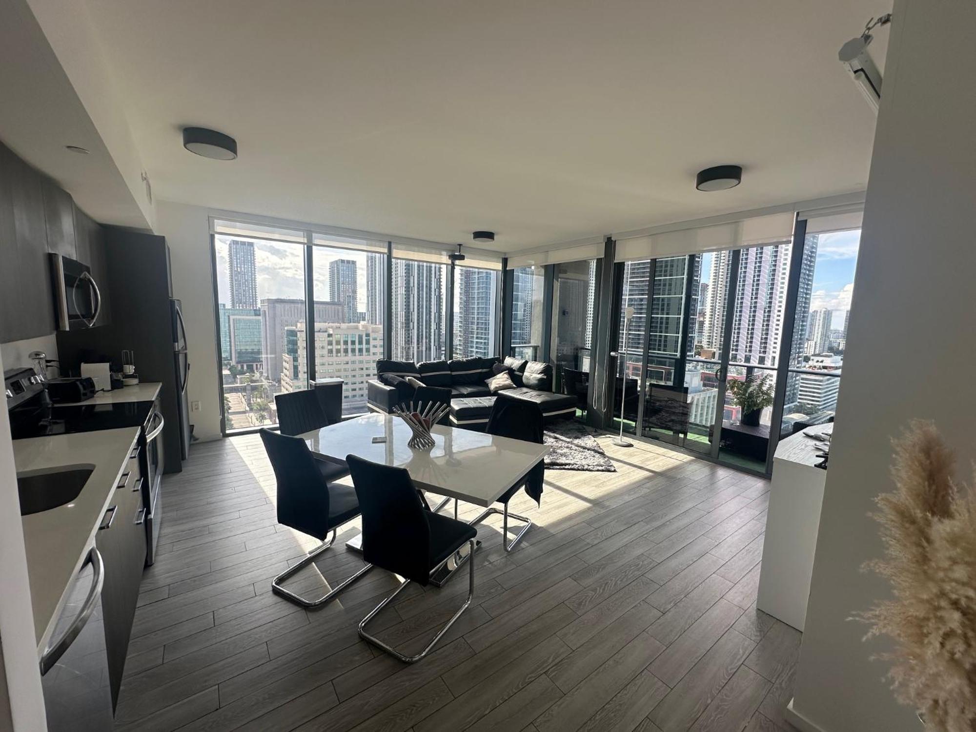 Luxe Ventures Aparthotel Miami